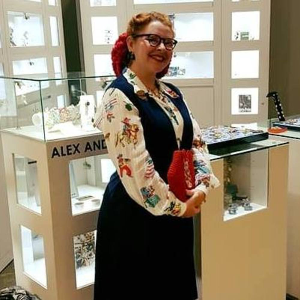 Meet your Posher, Stephanie